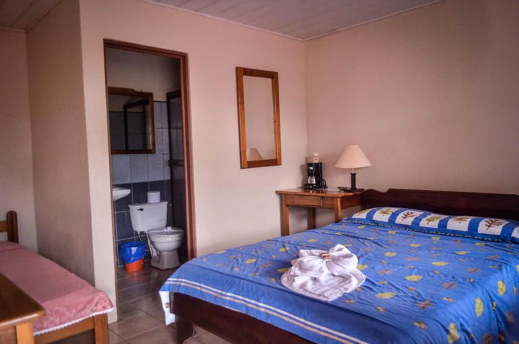 Hotel La Choza Inn La Fortuna Екстер'єр фото