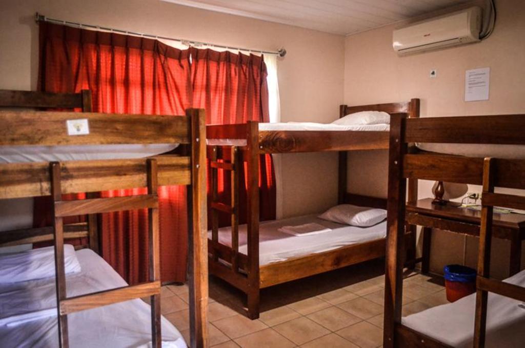 Hotel La Choza Inn La Fortuna Екстер'єр фото