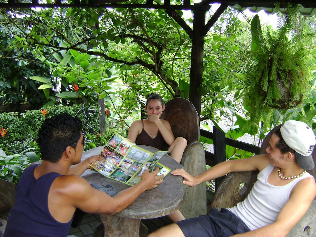 Hotel La Choza Inn La Fortuna Екстер'єр фото