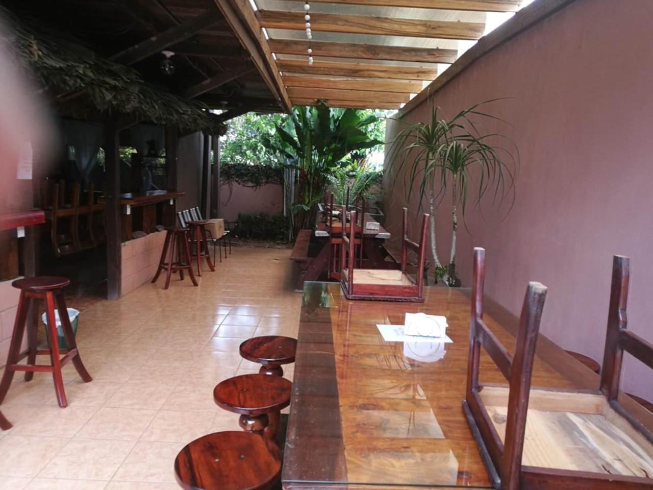 Hotel La Choza Inn La Fortuna Екстер'єр фото