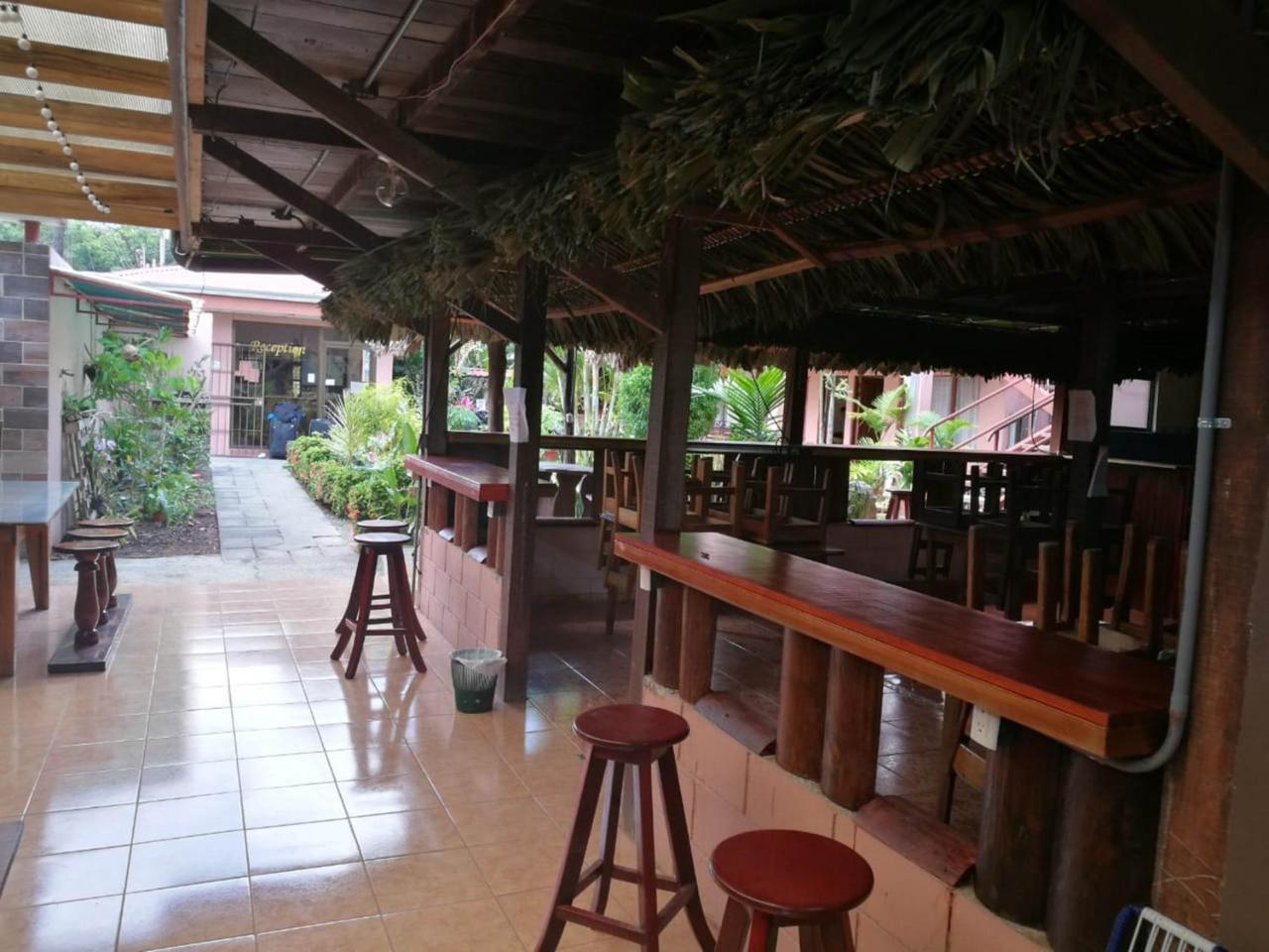 Hotel La Choza Inn La Fortuna Екстер'єр фото